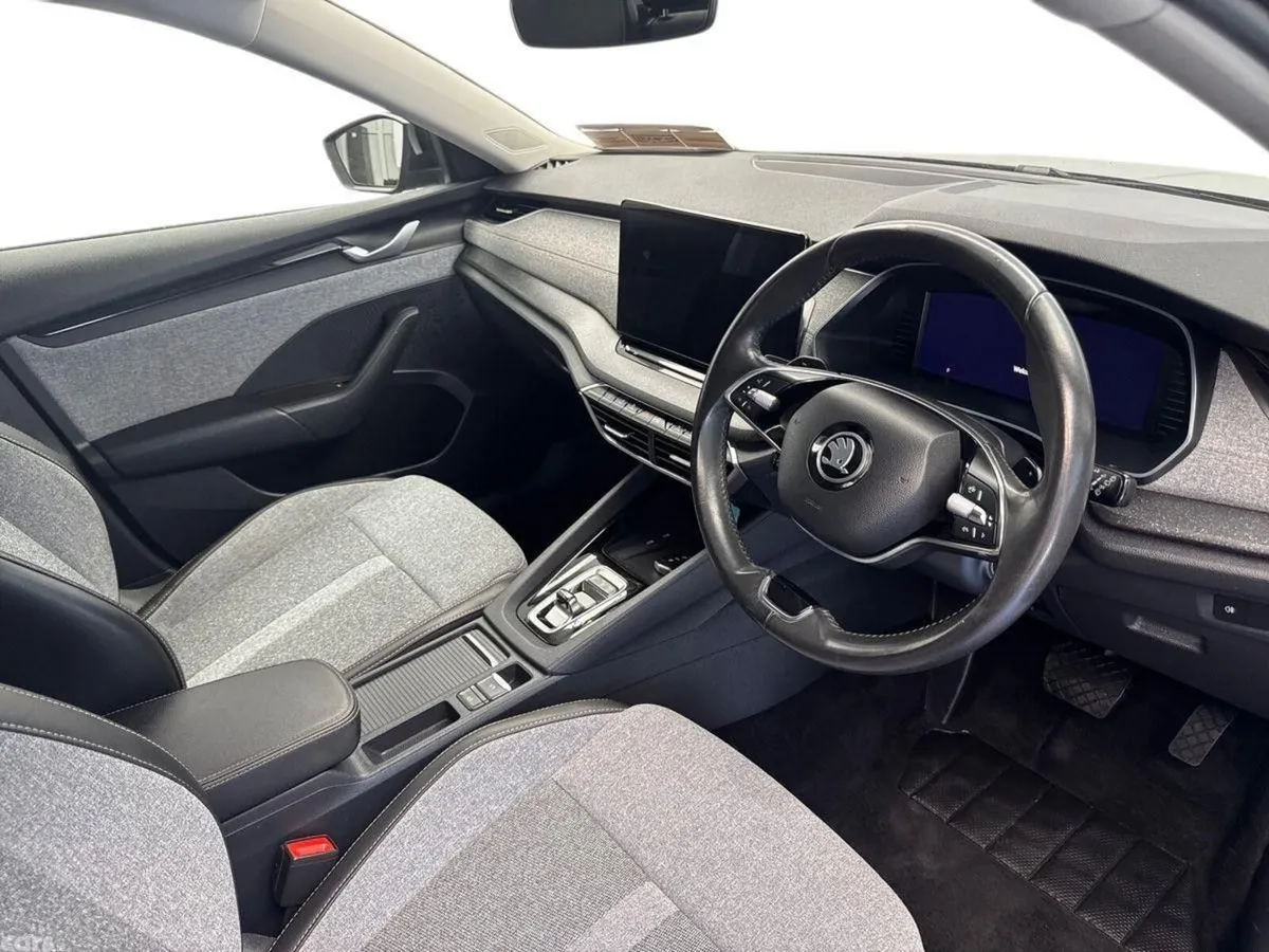 Skoda Octavia Saloon, Diesel, 2024, Black