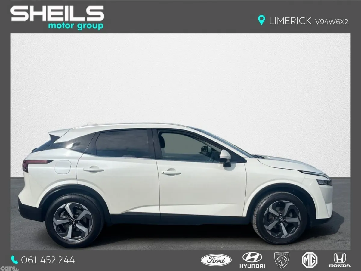 Nissan Qashqai MPV, Petrol, 2023, White