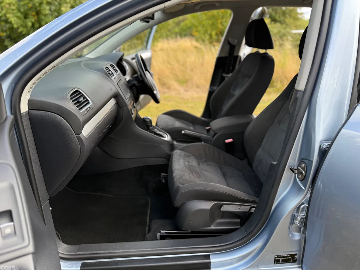 Volkswagen Golf Hatchback, Petrol, 2012, Blue