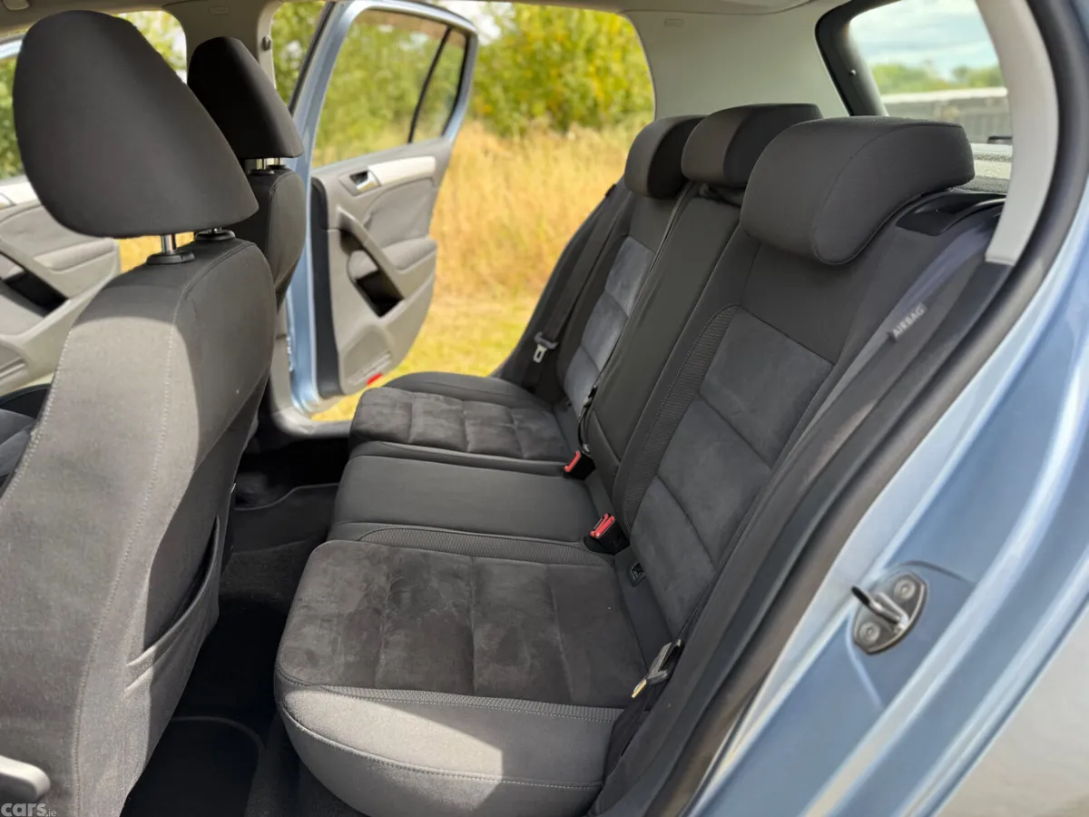 Volkswagen Golf Hatchback, Petrol, 2012, Blue