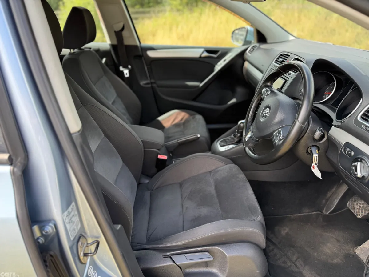 Volkswagen Golf Hatchback, Petrol, 2012, Blue