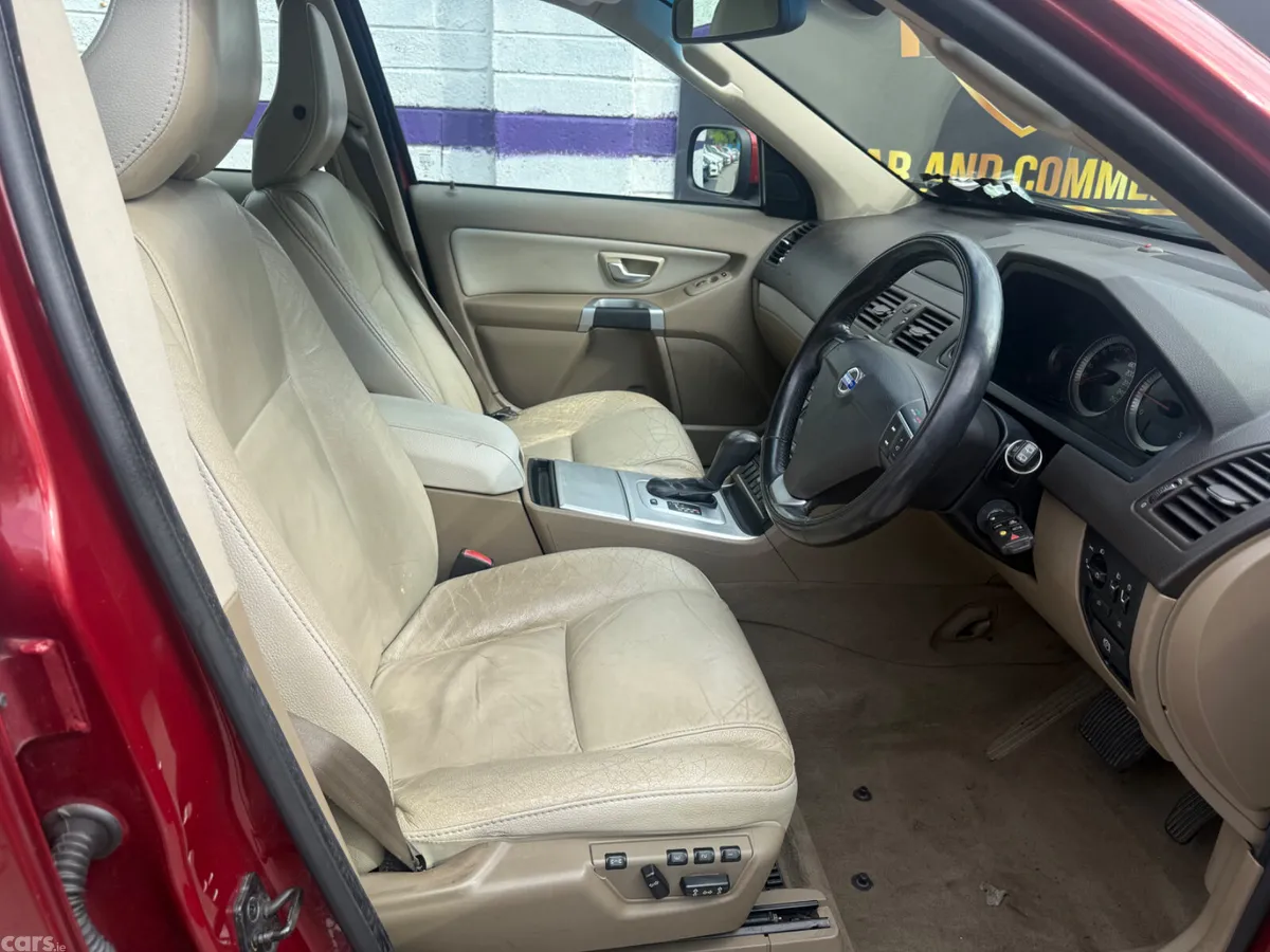 Volvo XC90 SUV, Diesel, 2014, Red
