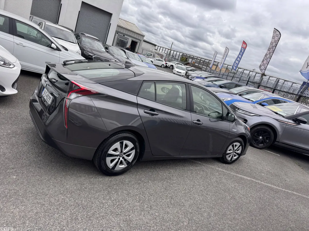 Toyota Prius Hatchback, Petrol Hybrid, 2019, Grey