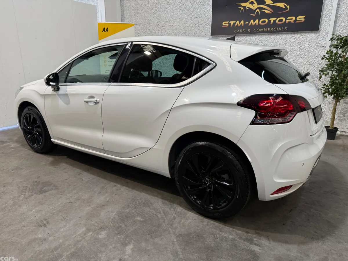 DS Automobiles DS 4 Hatchback, Petrol, 2016, White