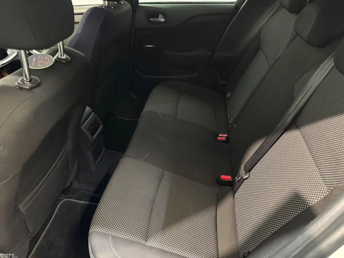 DS Automobiles DS 4 Hatchback, Petrol, 2016, White