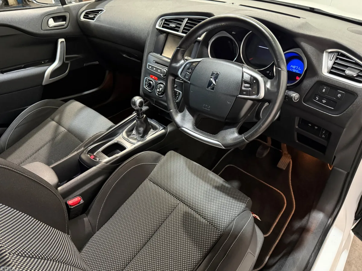 DS Automobiles DS 4 Hatchback, Petrol, 2016, White