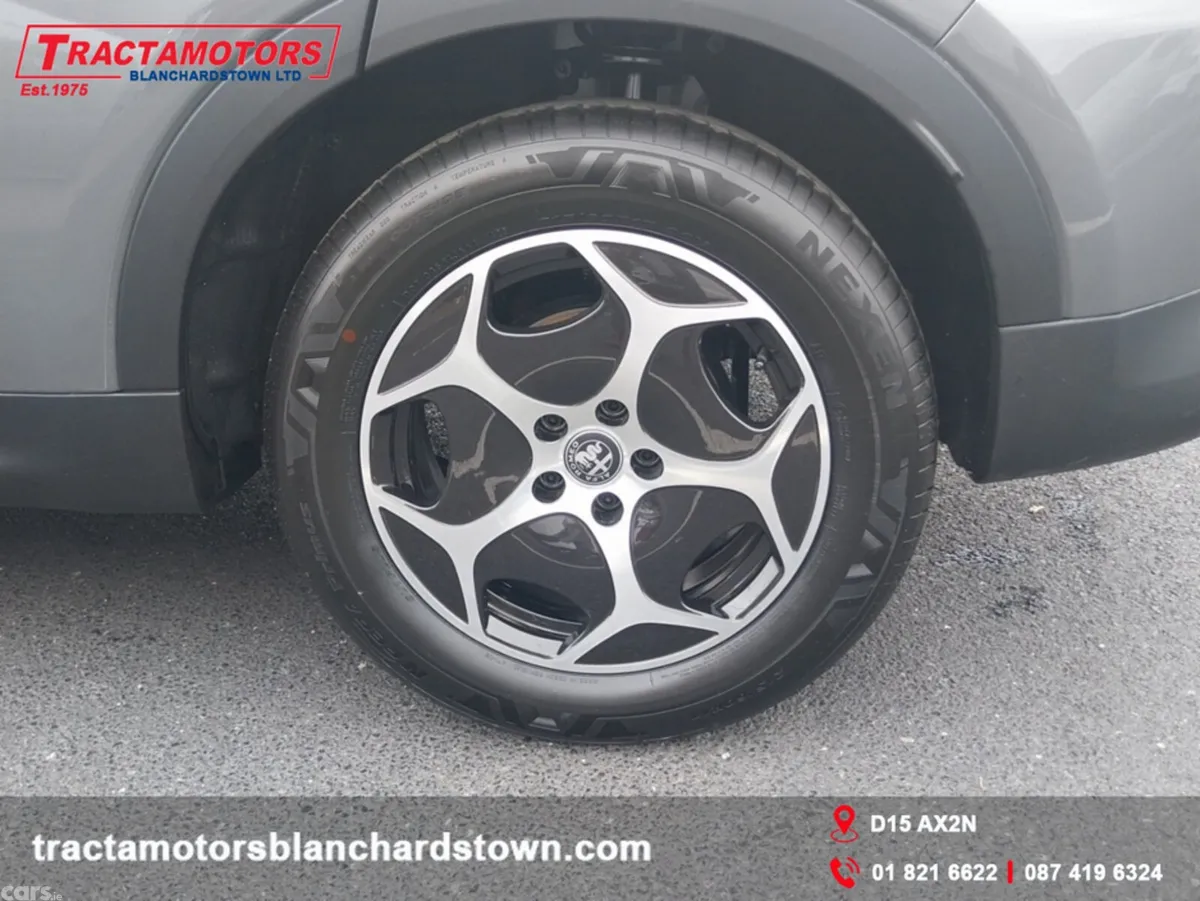 Alfa Romeo Tonale MPV, Petrol Hybrid, 2026, Grey