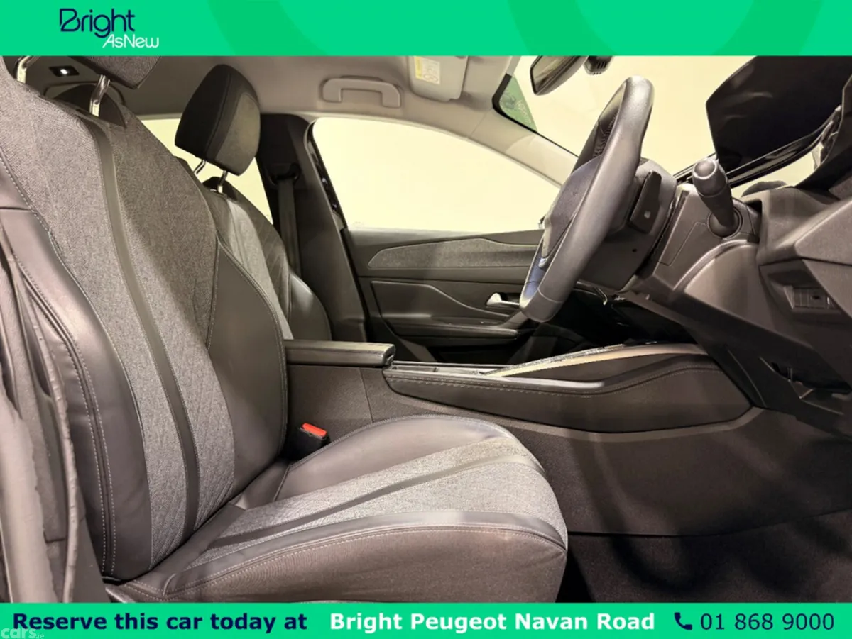 Peugeot 408 Hatchback, Petrol, 2023, Black