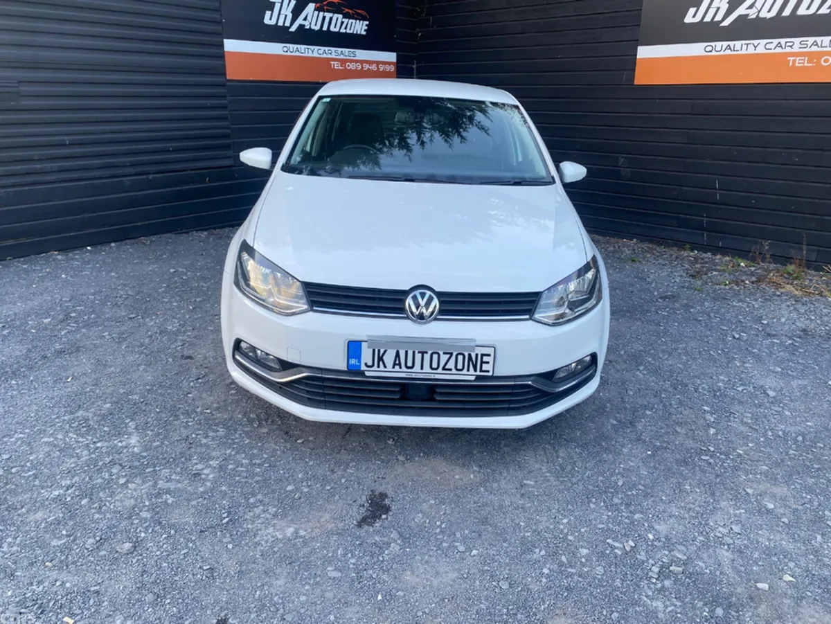 Volkswagen Polo Hatchback, Petrol, 2015, White