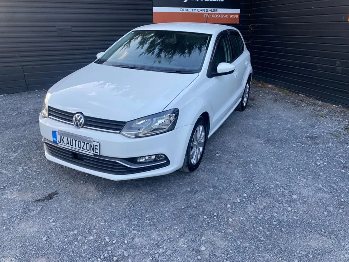 Volkswagen Polo Hatchback, Petrol, 2015, White