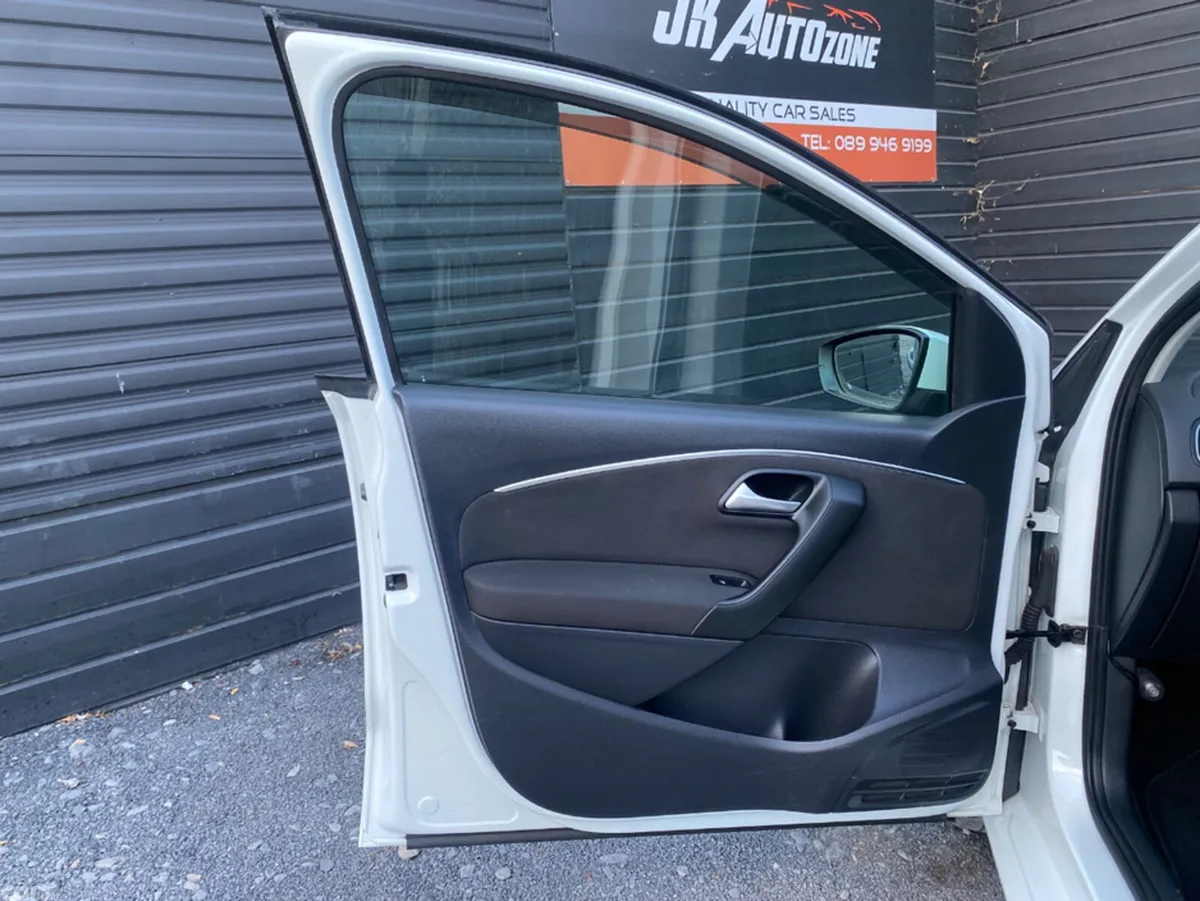 Volkswagen Polo Hatchback, Petrol, 2015, White