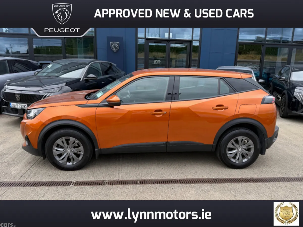 Peugeot 2008 MPV, Petrol, 2020, Orange