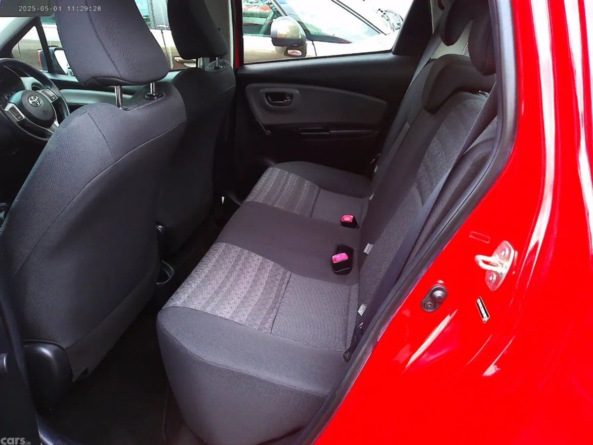 Toyota Yaris Hatchback, Petrol, 2016, Red