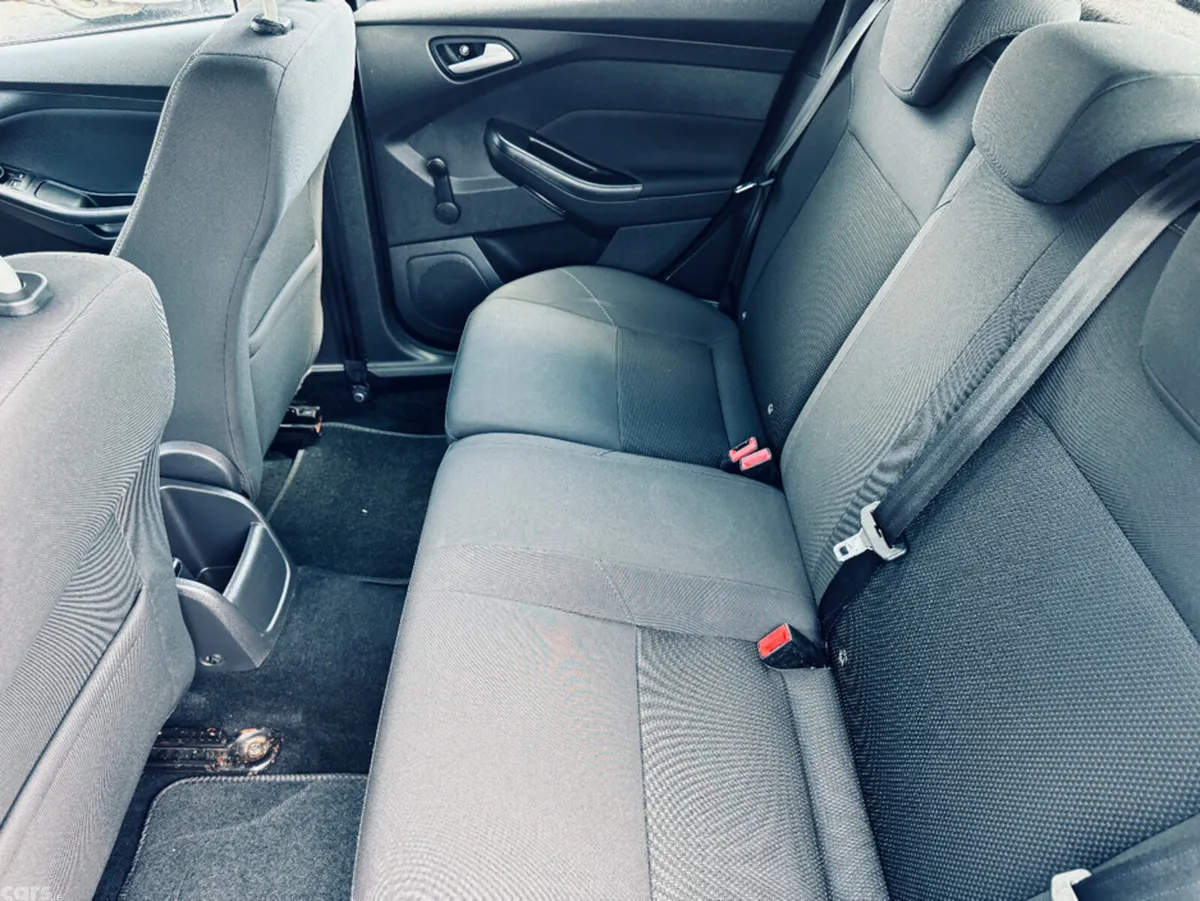 Ford Focus Hatchback, Diesel, 2017, Grey
