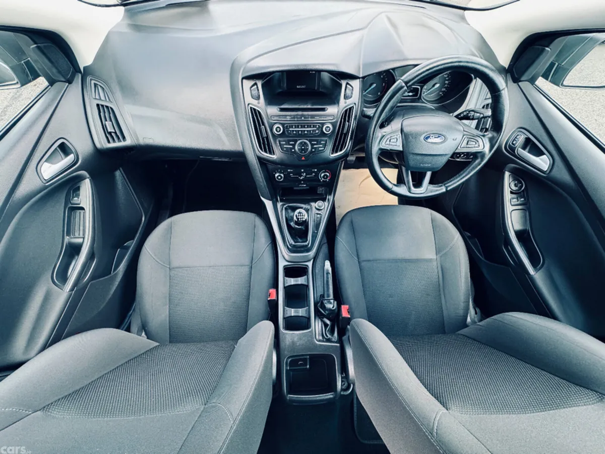 Ford Focus Hatchback, Diesel, 2017, Grey