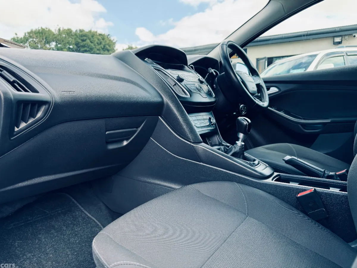 Ford Focus Hatchback, Diesel, 2017, Grey