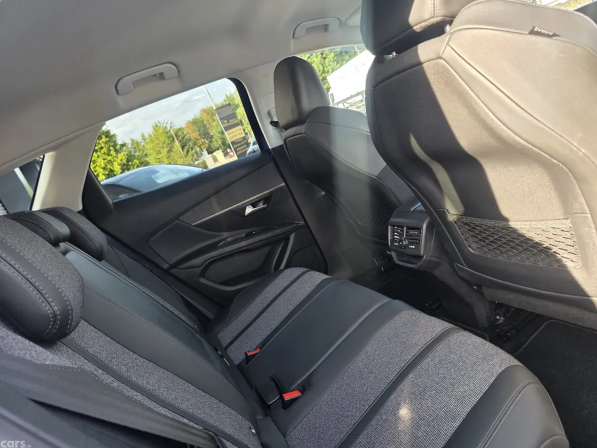 Peugeot 3008 MPV, Diesel, 2020, Blue