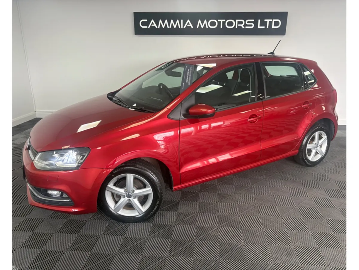 Volkswagen Polo Hatchback, Petrol, 2015, Orange