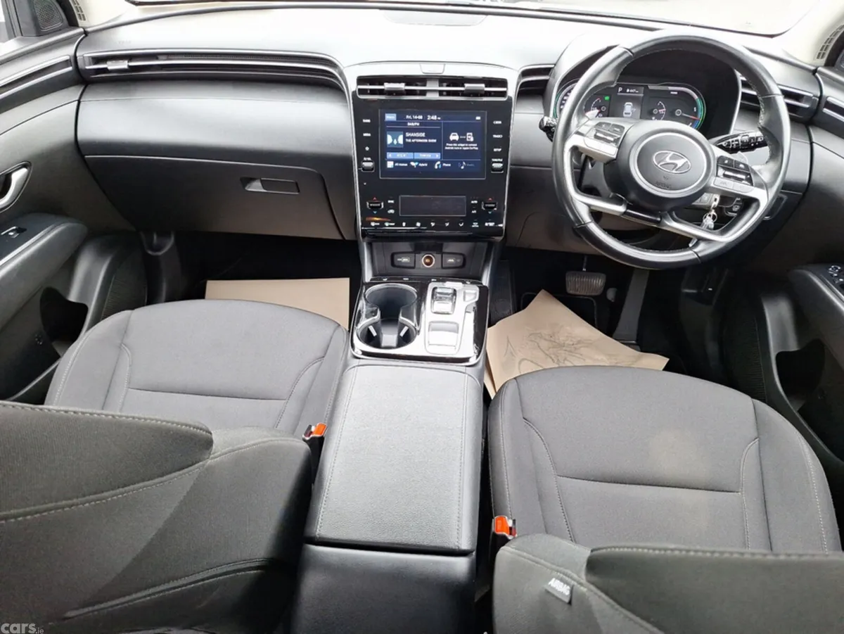 Hyundai Tucson MPV, Petrol Hybrid, 2023, White