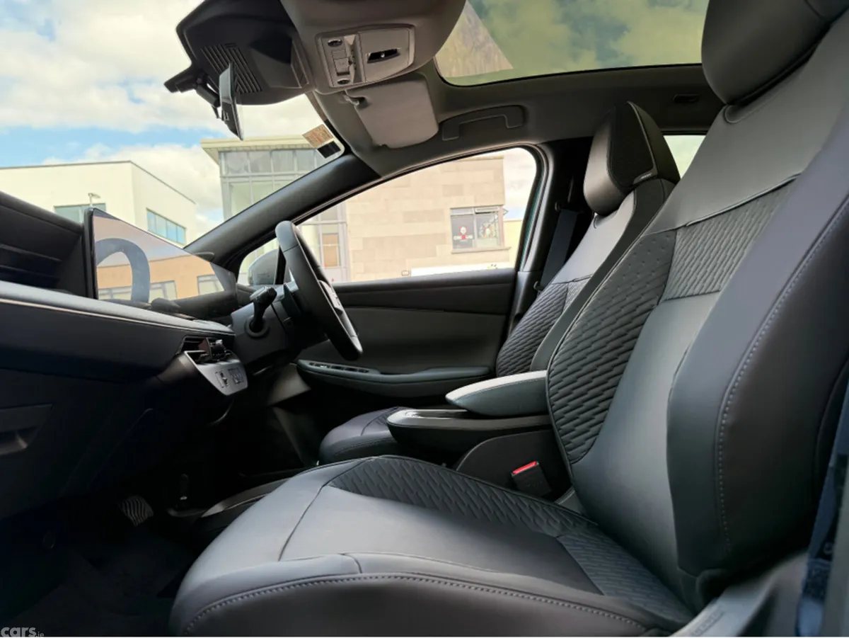 Nissan Leaf Hatchback, Electric, 2027, Blue