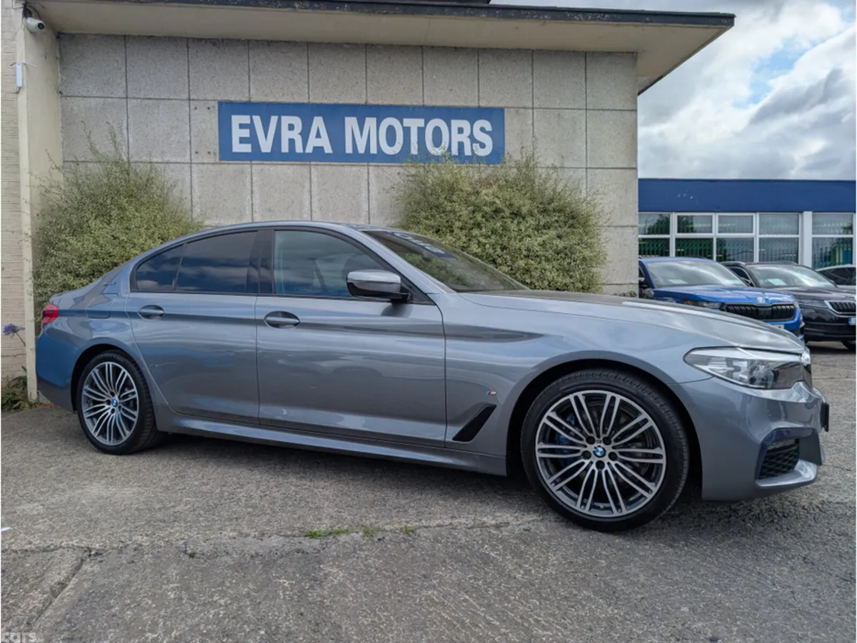 BMW 5-Series Saloon, Petrol Plug-in Hybrid, 2018, Blue