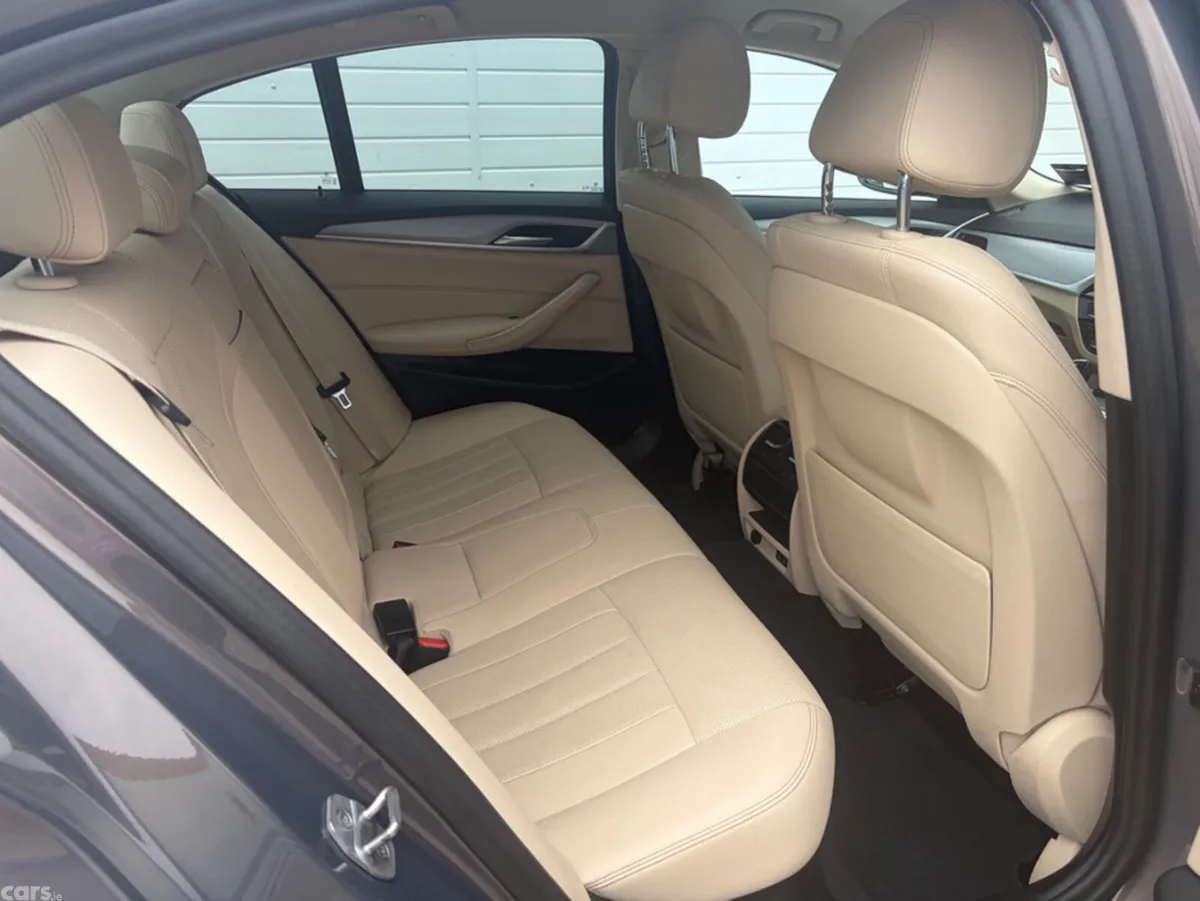 BMW 5-Series Saloon, Petrol Plug-in Hybrid, 2023, Grey