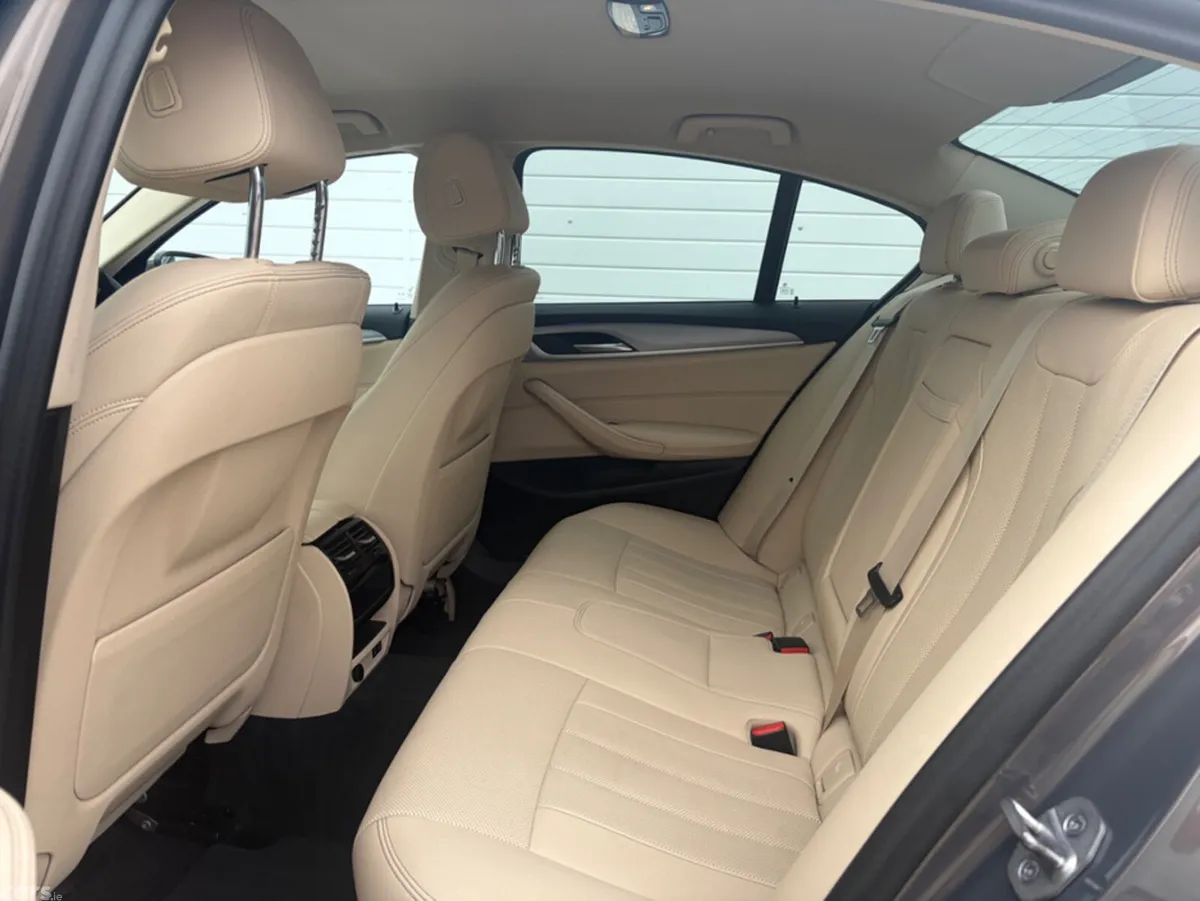 BMW 5-Series Saloon, Petrol Plug-in Hybrid, 2023, Grey