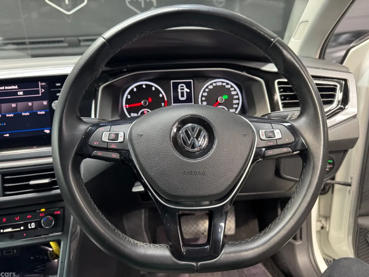 Volkswagen Polo Hatchback, Petrol, 2018, White