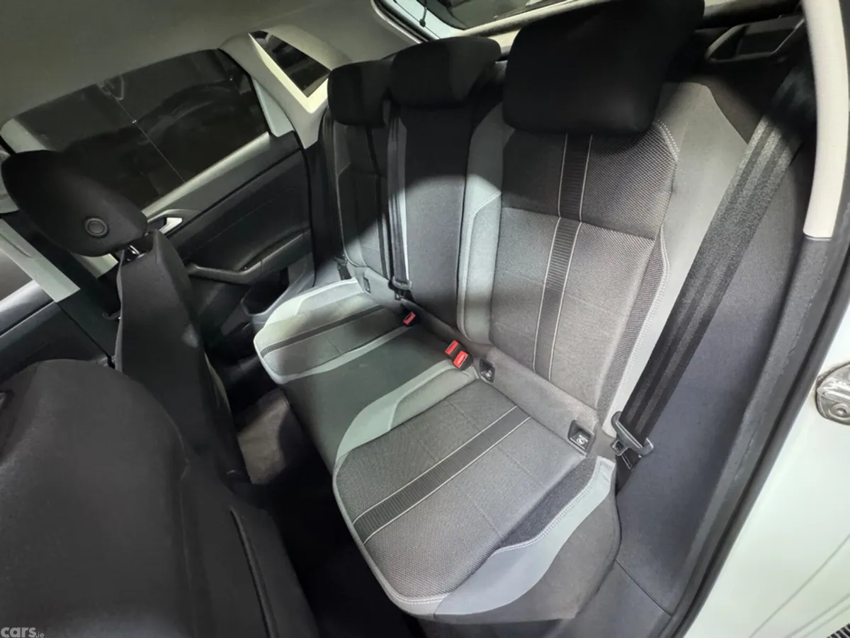 Volkswagen Polo Hatchback, Petrol, 2018, White