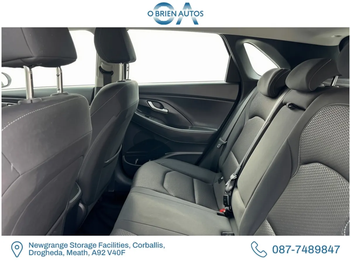 Hyundai i30 Hatchback, Petrol, 2017, White