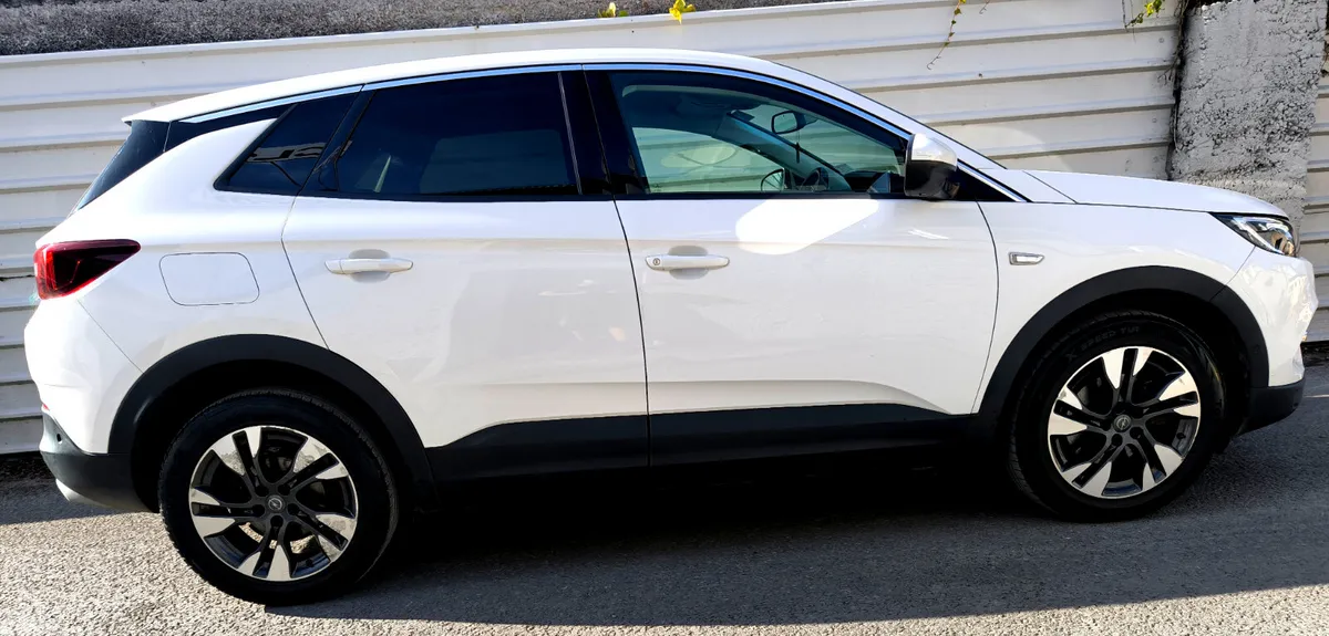 Opel Grandland X SUV, Petrol, 2019, White