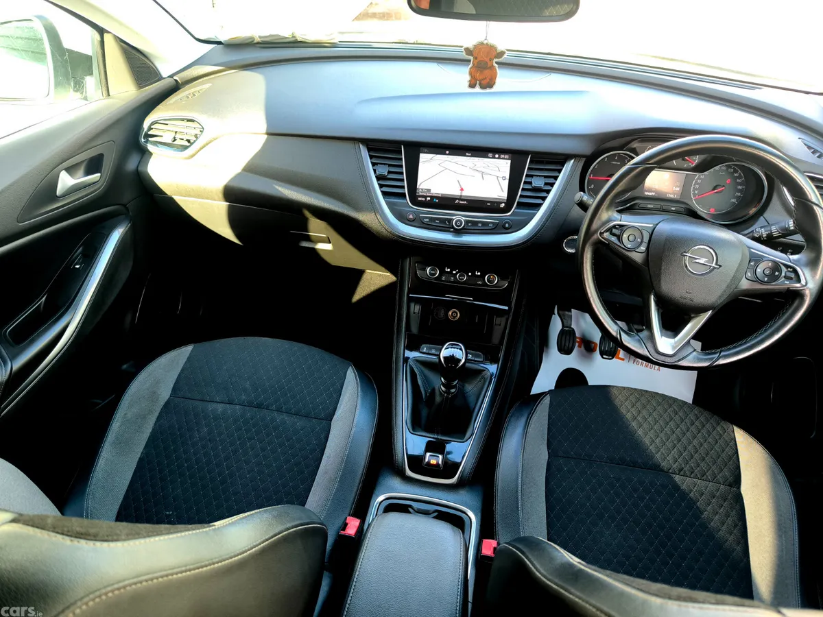 Opel Grandland X SUV, Petrol, 2019, White