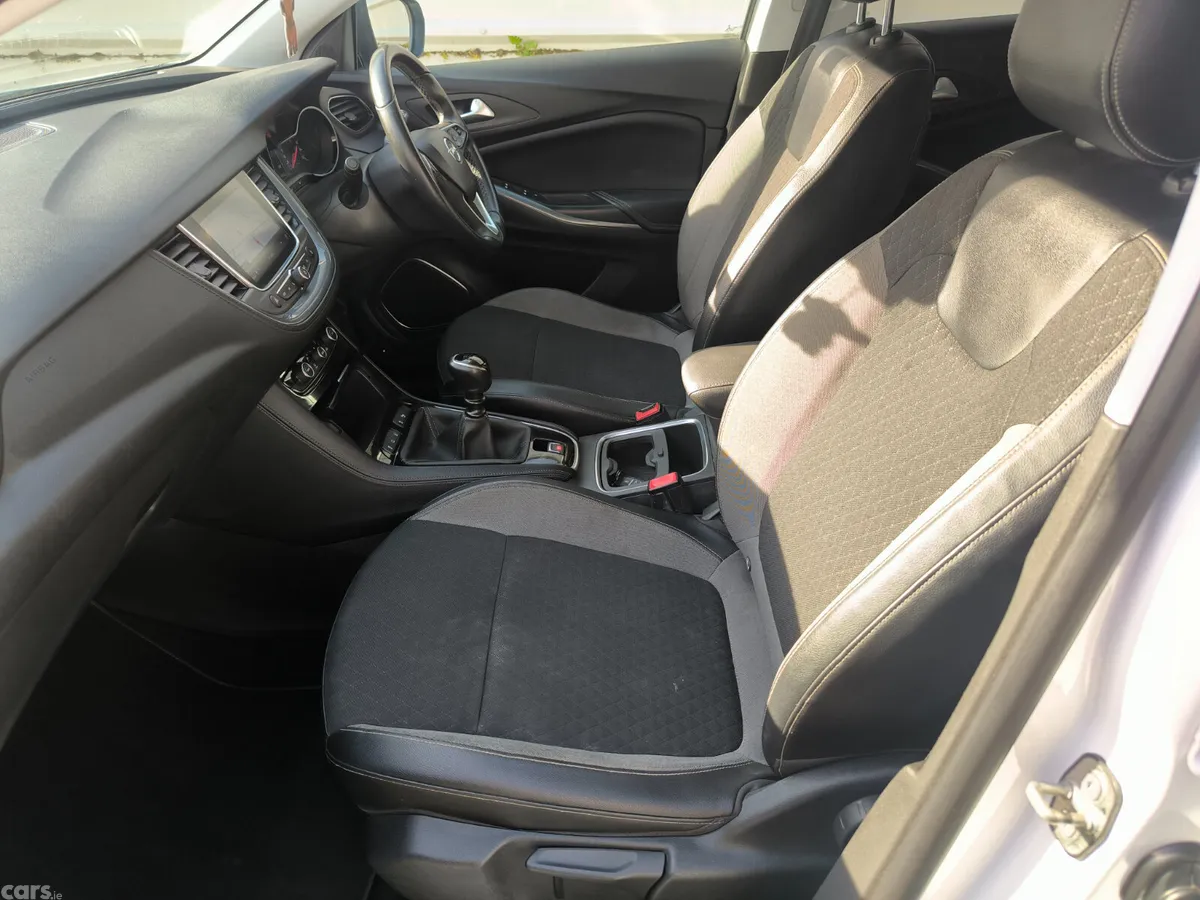 Opel Grandland X SUV, Petrol, 2019, White