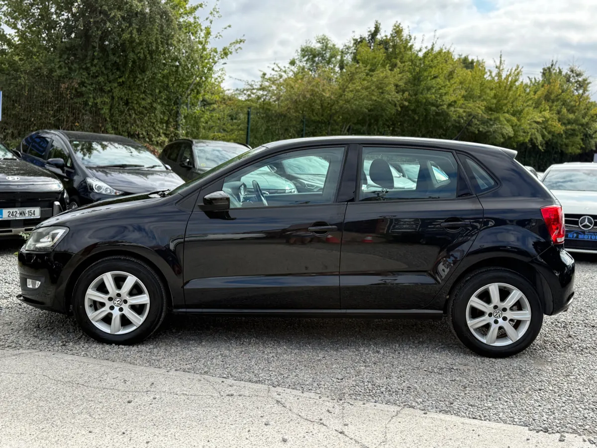 Volkswagen Polo Hatchback, Petrol, 2013, White