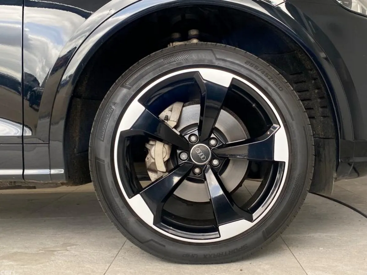 Audi Q5 SUV, Diesel, 2019, Black
