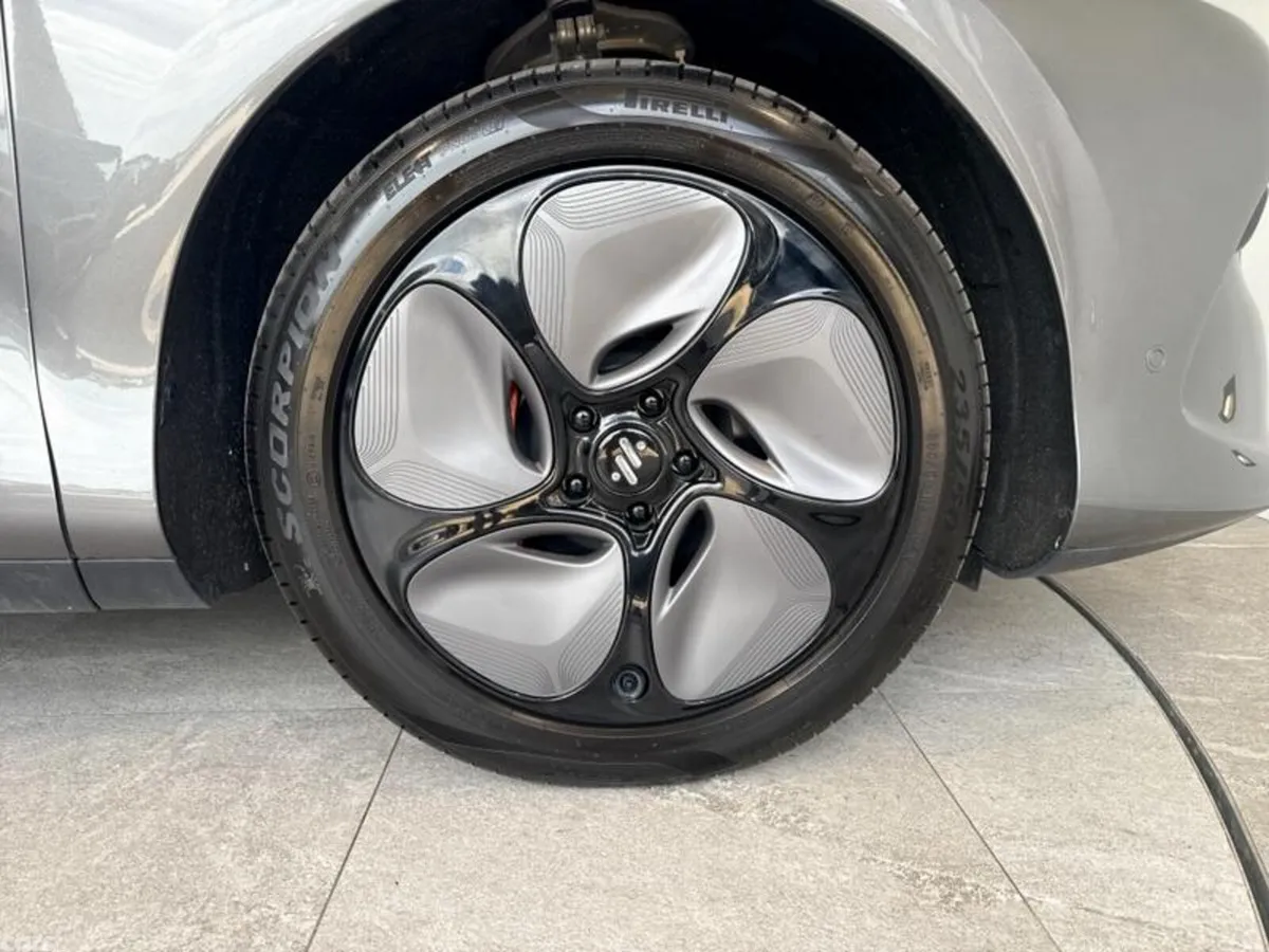 MG IM6 SUV, Electric, 2026, Silver