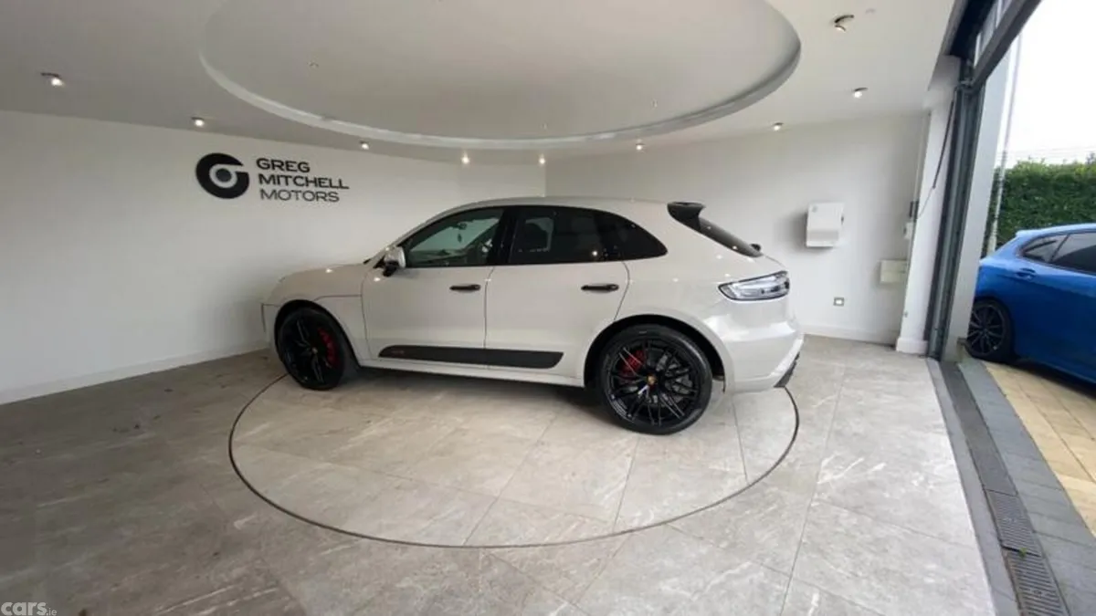 Porsche Macan SUV, Petrol, 2022, Grey