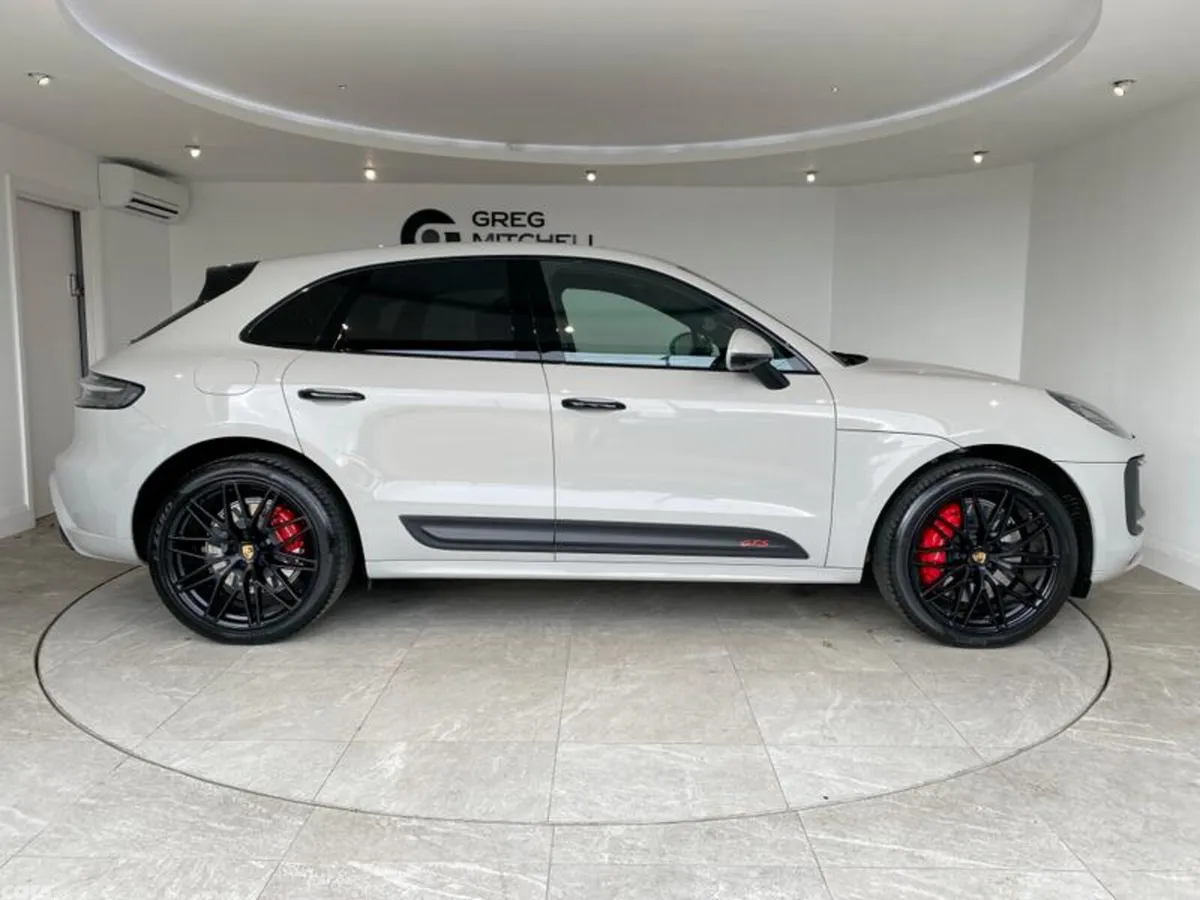 Porsche Macan SUV, Petrol, 2022, Grey