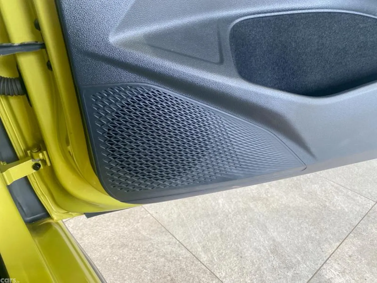 Volkswagen Golf Hatchback, Petrol Hybrid, 2021, Yellow