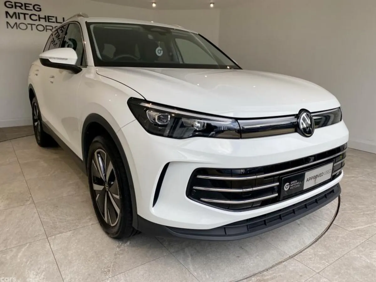 Volkswagen Tiguan SUV, Petrol Hybrid, 2024, White