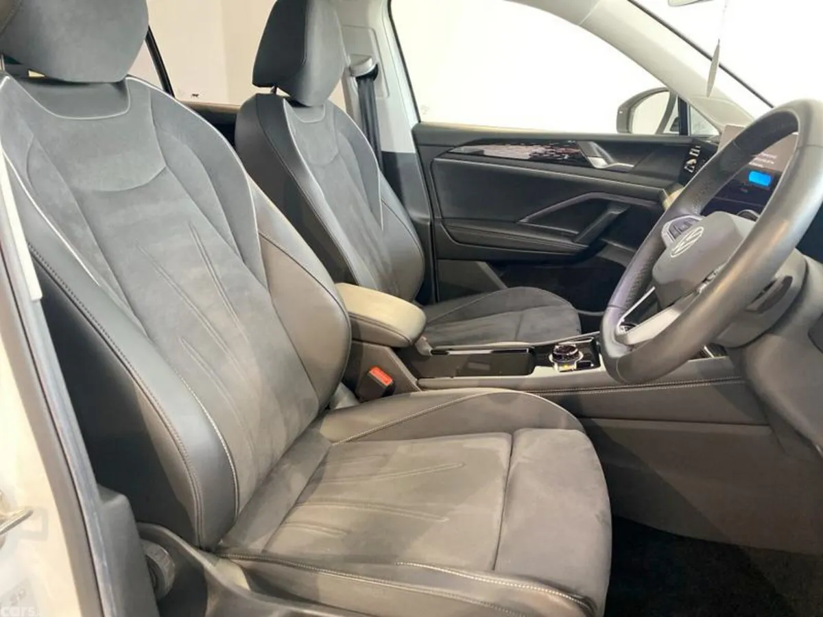 Volkswagen Tiguan SUV, Petrol Hybrid, 2024, White