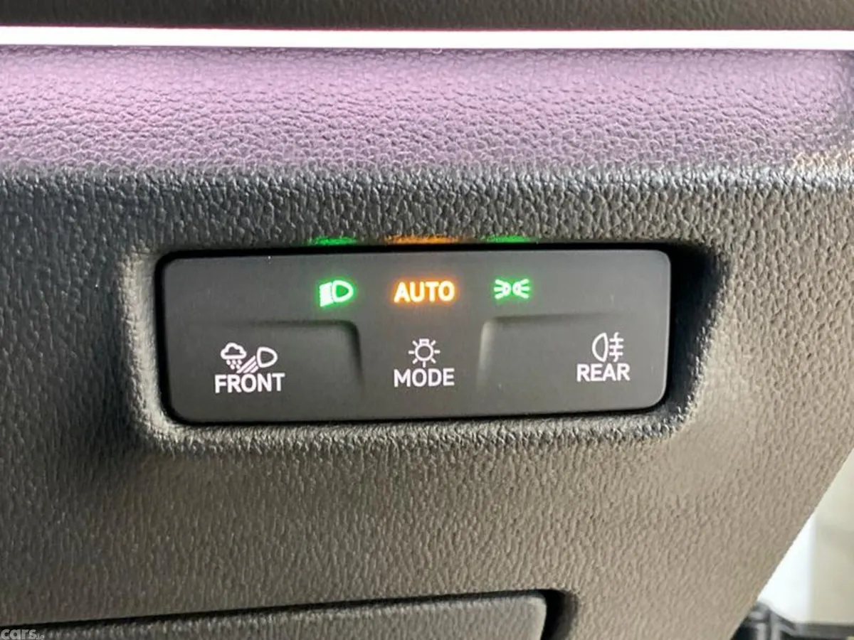 Volkswagen Tiguan SUV, Petrol Hybrid, 2024, White