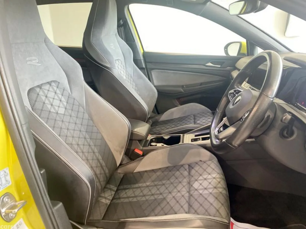 Volkswagen Golf Hatchback, Petrol Hybrid, 2021, Yellow