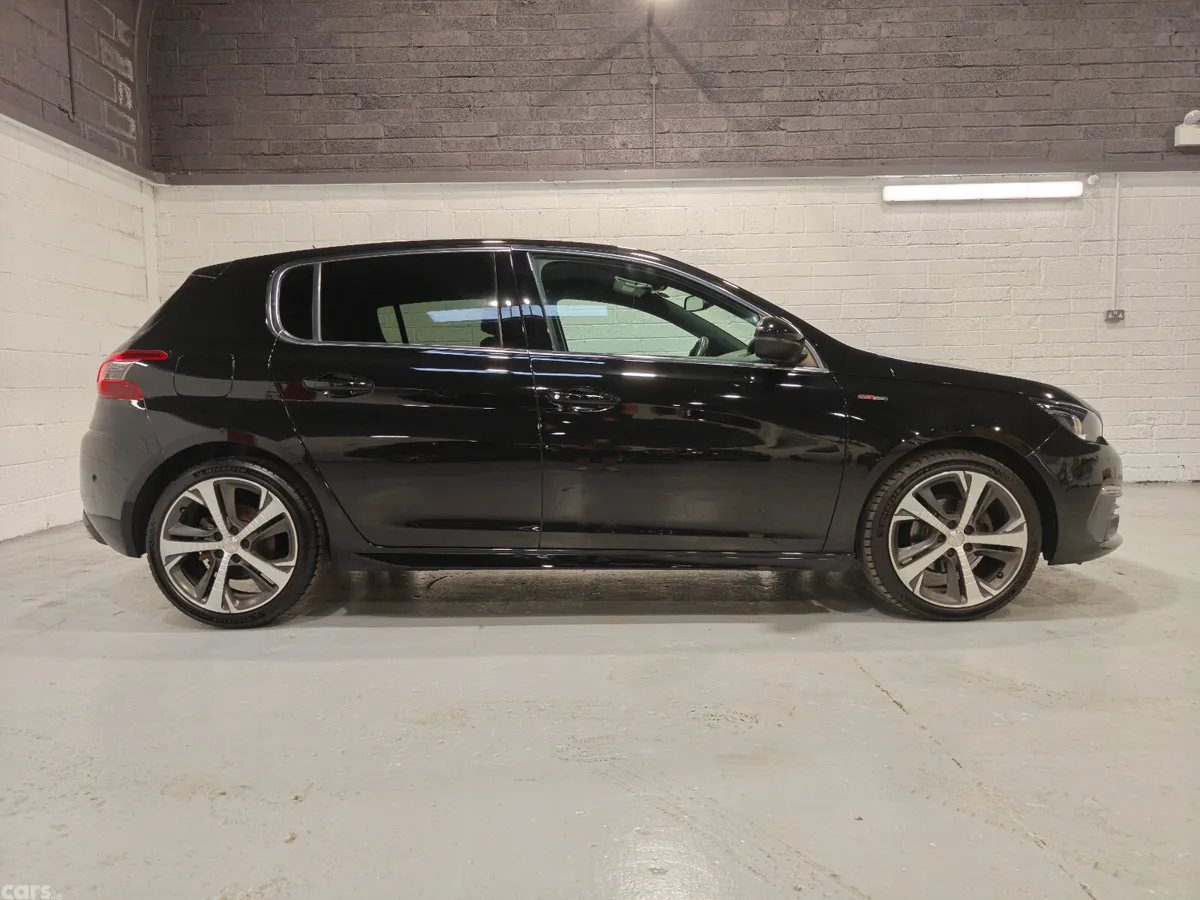 Peugeot 308 Hatchback, Petrol, 2018, Black