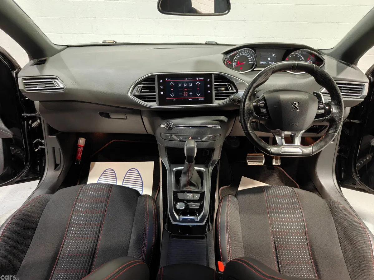 Peugeot 308 Hatchback, Petrol, 2018, Black