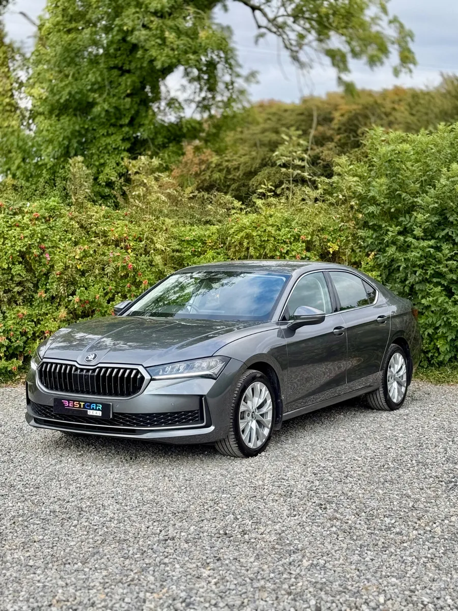 Skoda Superb Saloon, Diesel, 2026, Grey