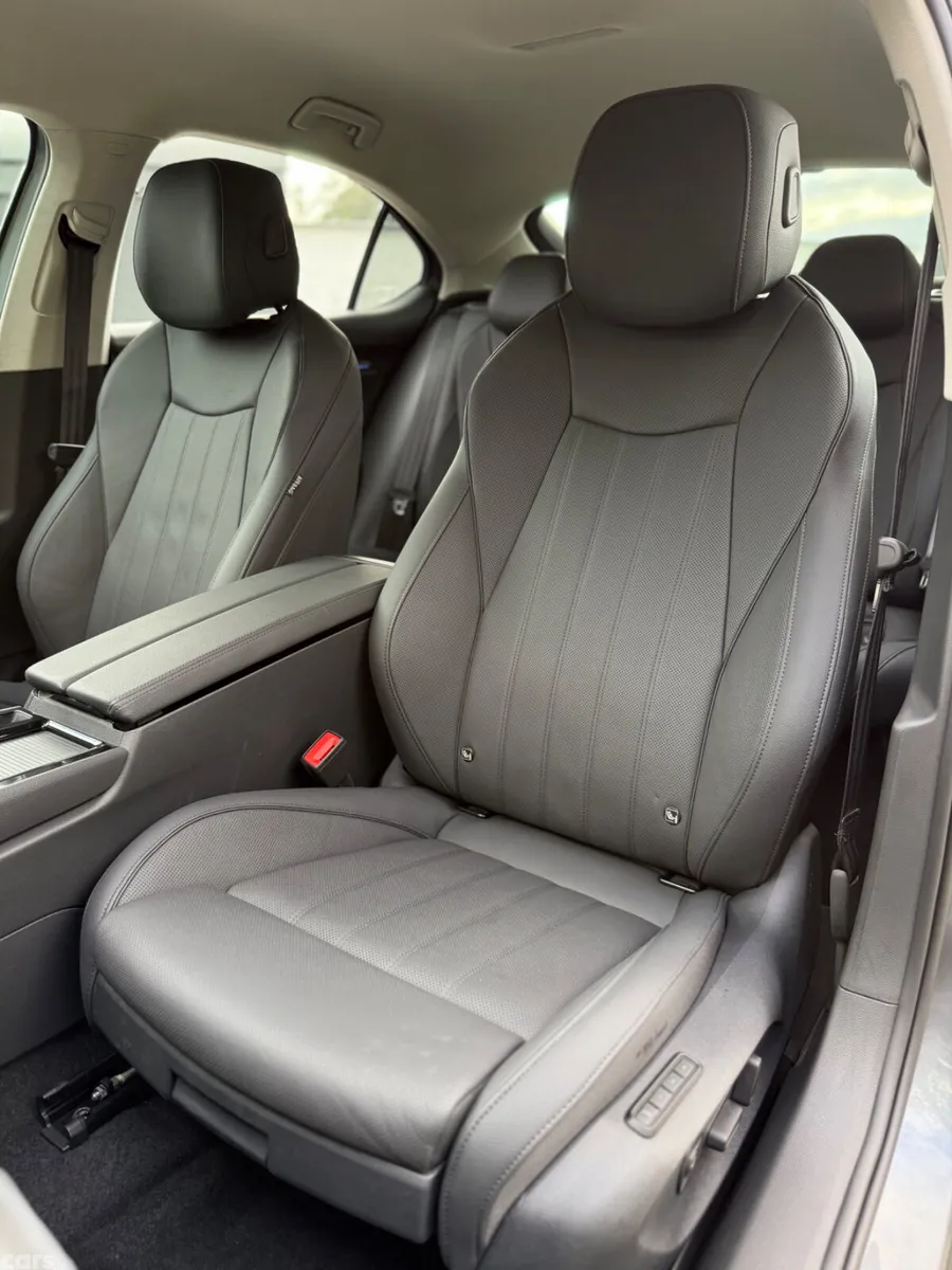 Skoda Superb Saloon, Diesel, 2026, Grey
