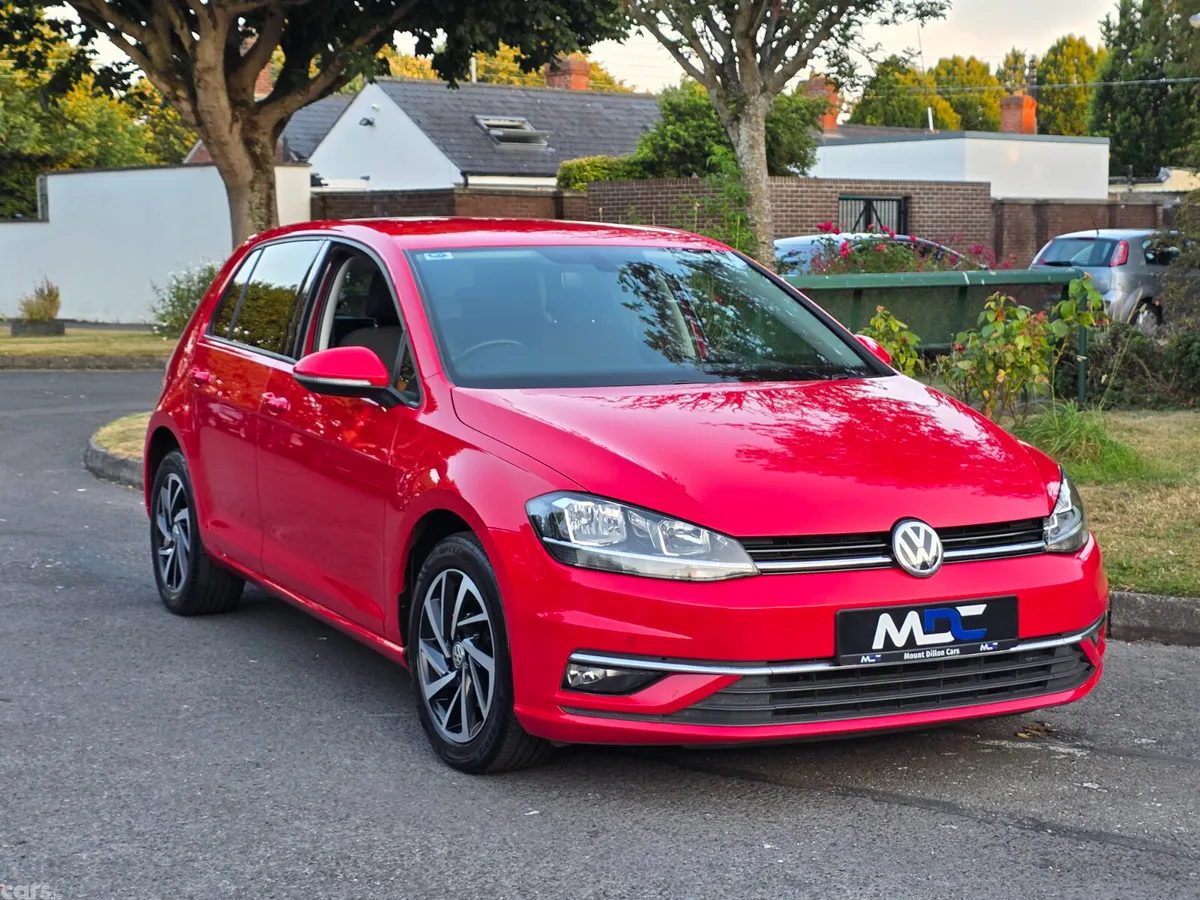 Volkswagen Golf Hatchback, Diesel, 2019, Red