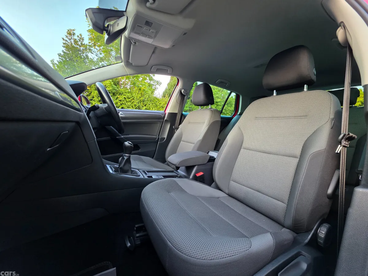 Volkswagen Golf Hatchback, Diesel, 2019, Red