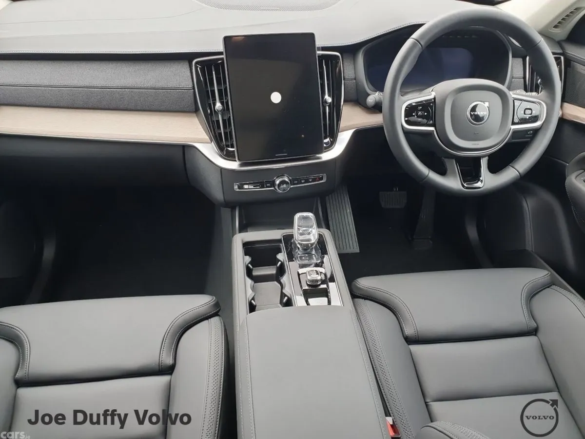 Volvo XC90 SUV, Petrol Plug-in Hybrid, 2026, 